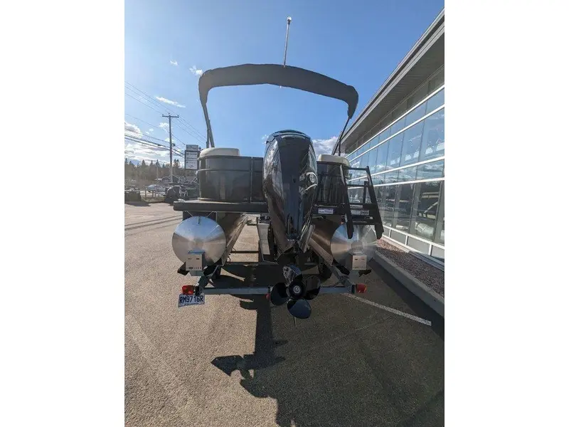 Godfrey Marine SWEETWATER 2286 MIDSHIP TABLE 2023