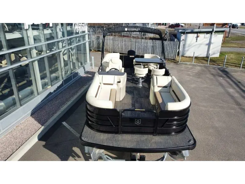 Godfrey Marine SWEETWATER 2286 MIDSHIP TABLE 2023