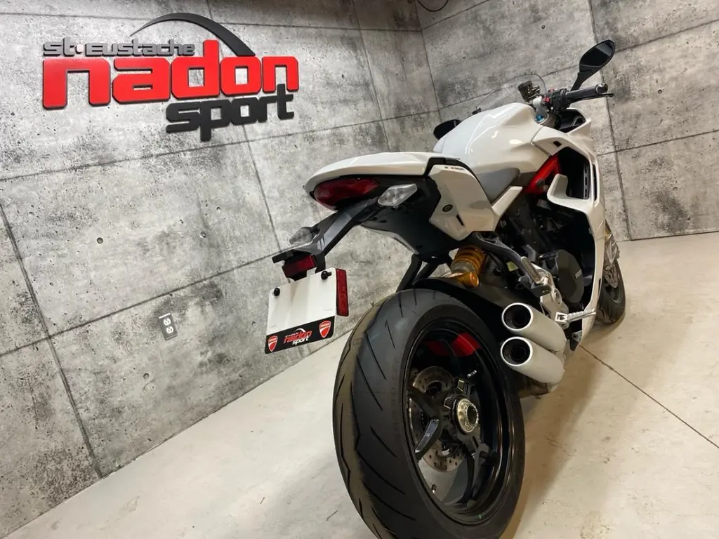 Ducati Supersport 950 S 2024