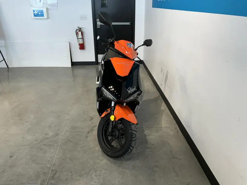 2023 Scootterre Rebel 50 thumbnail 3