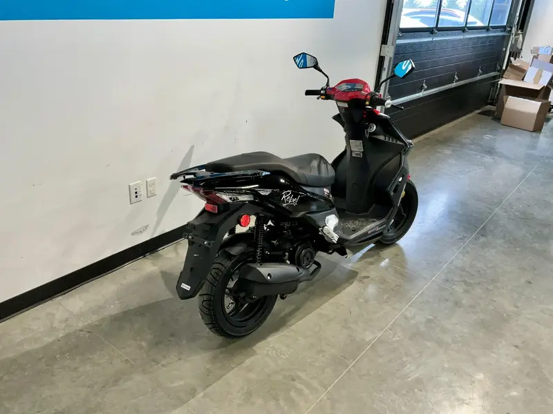 2023 Scootterre Rebel 50