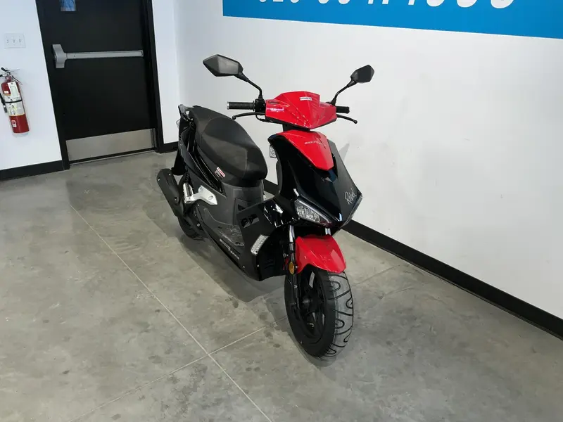 2023 Scootterre Rebel 50