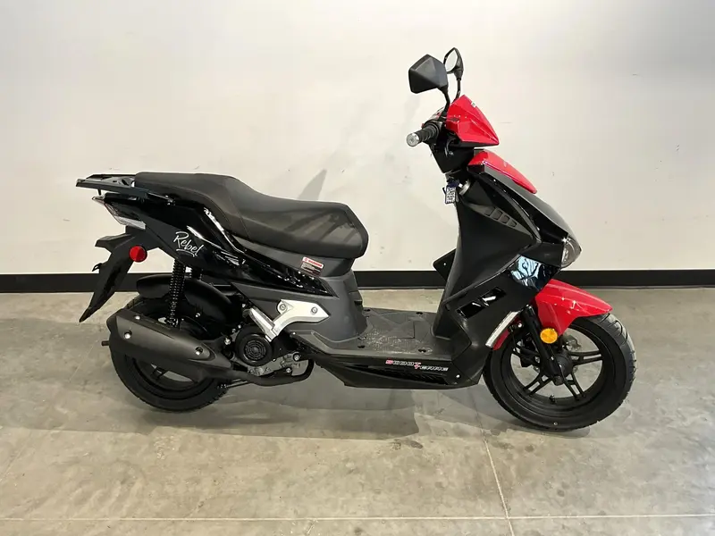 2023 Scootterre Rebel 50