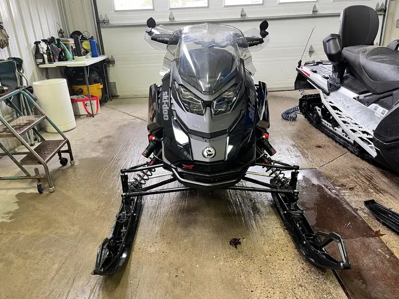 2024 Ski-Doo MXZ X 850 E-Tec