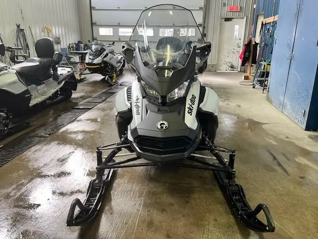 2022 Ski-Doo Grand Touring Sport 600 ACE