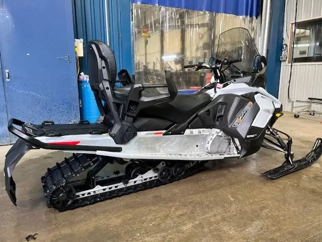 2022 Ski-Doo Grand Touring Sport 600 ACE