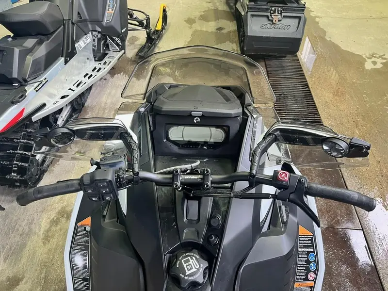 2024 Ski-Doo MXZ Blizzard 850 Etec