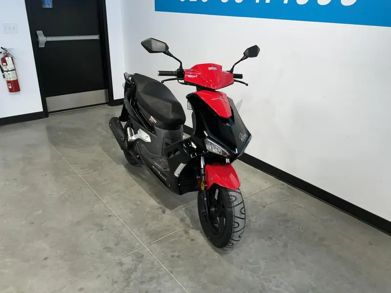 2023 Scootterre Rebel 50