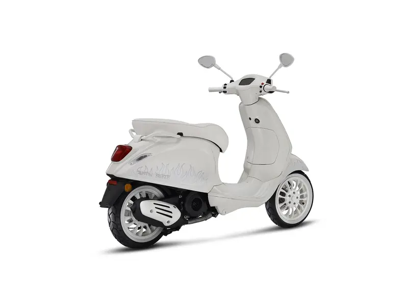 2023 Vespa SPRINT 50 Justin Bieber Liquidation thumbnail 3