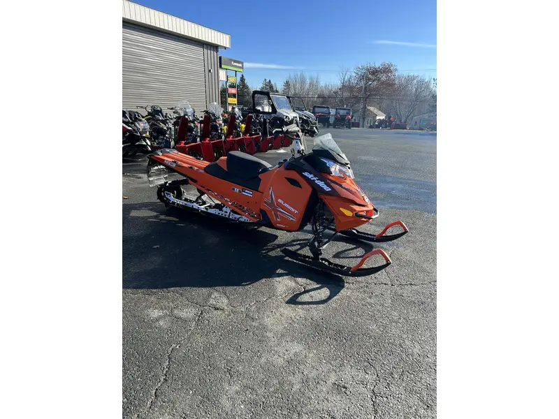 2015 Ski-Doo SUMMIT