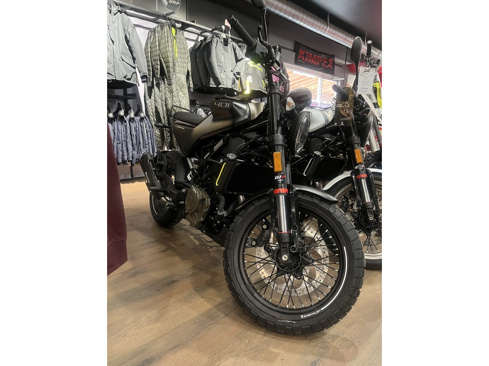 2023 Husqvarna Svartpilen 401