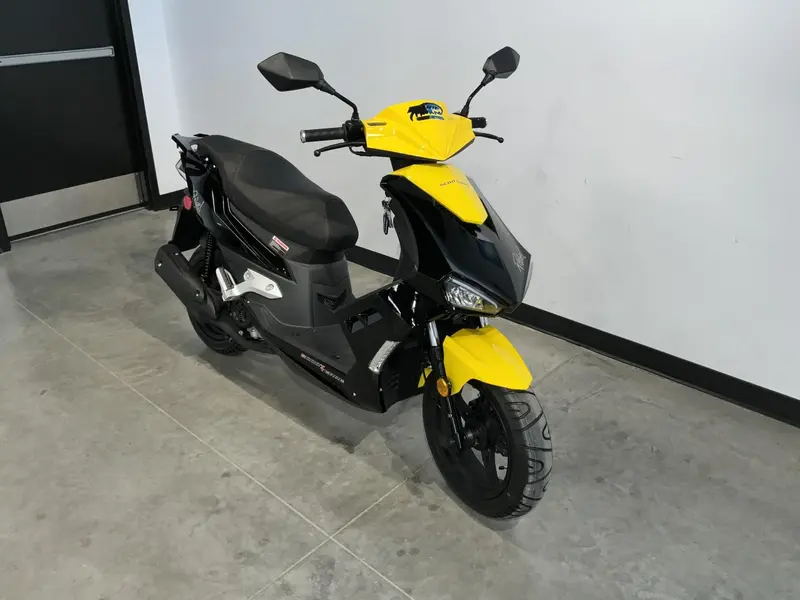 2023 Scootterre Rebel 50