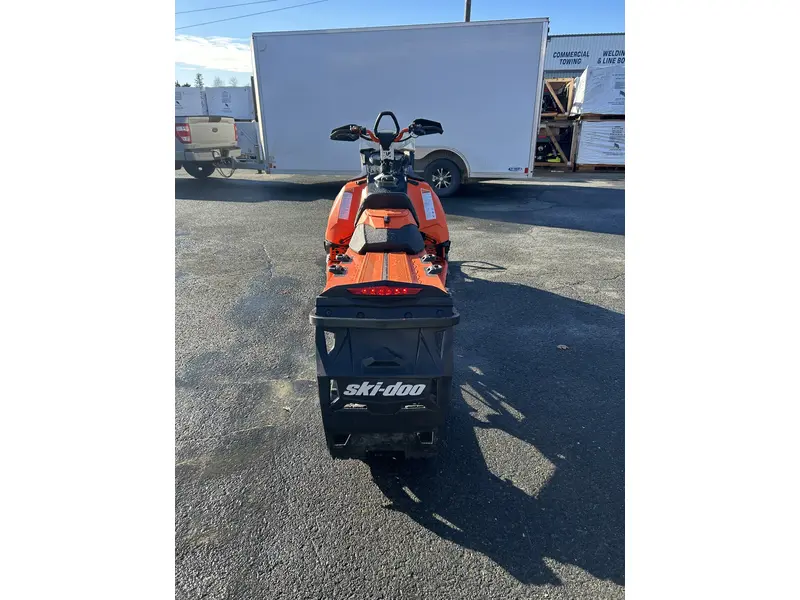 2015 Ski-Doo SUMMIT
