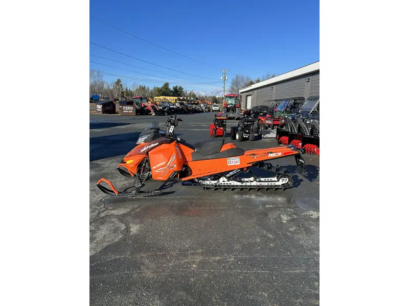 2015 Ski-Doo SUMMIT