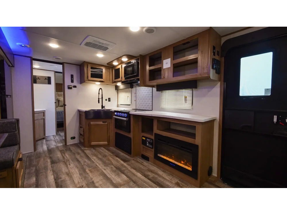 Alpha Wolf 2500rl 2024 alt