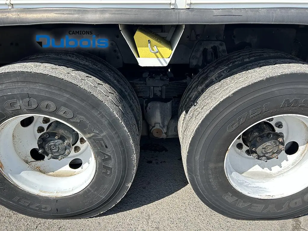 International 7400 2011