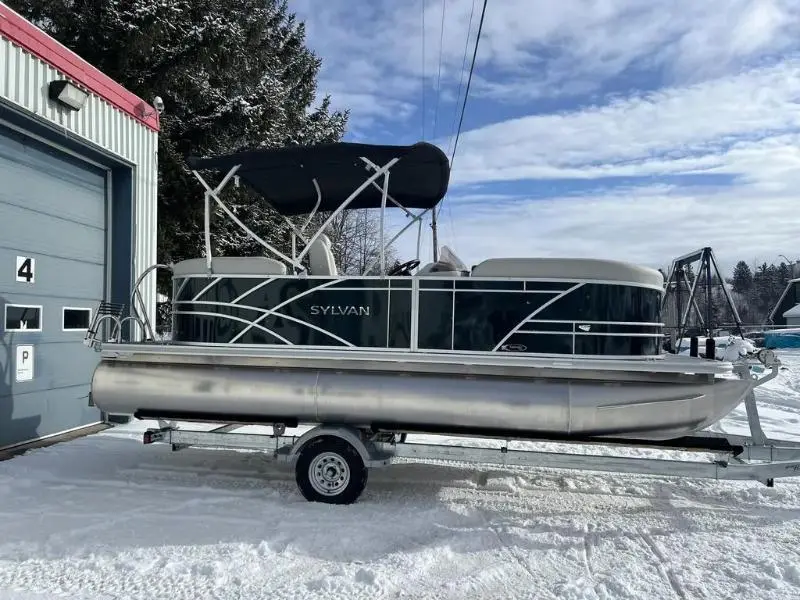 2024 Sylvan MIRAGE 820 LZ W/CH ROOM