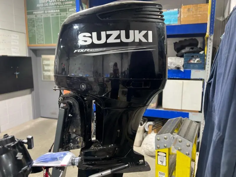 Suzuki DF250AP  2021