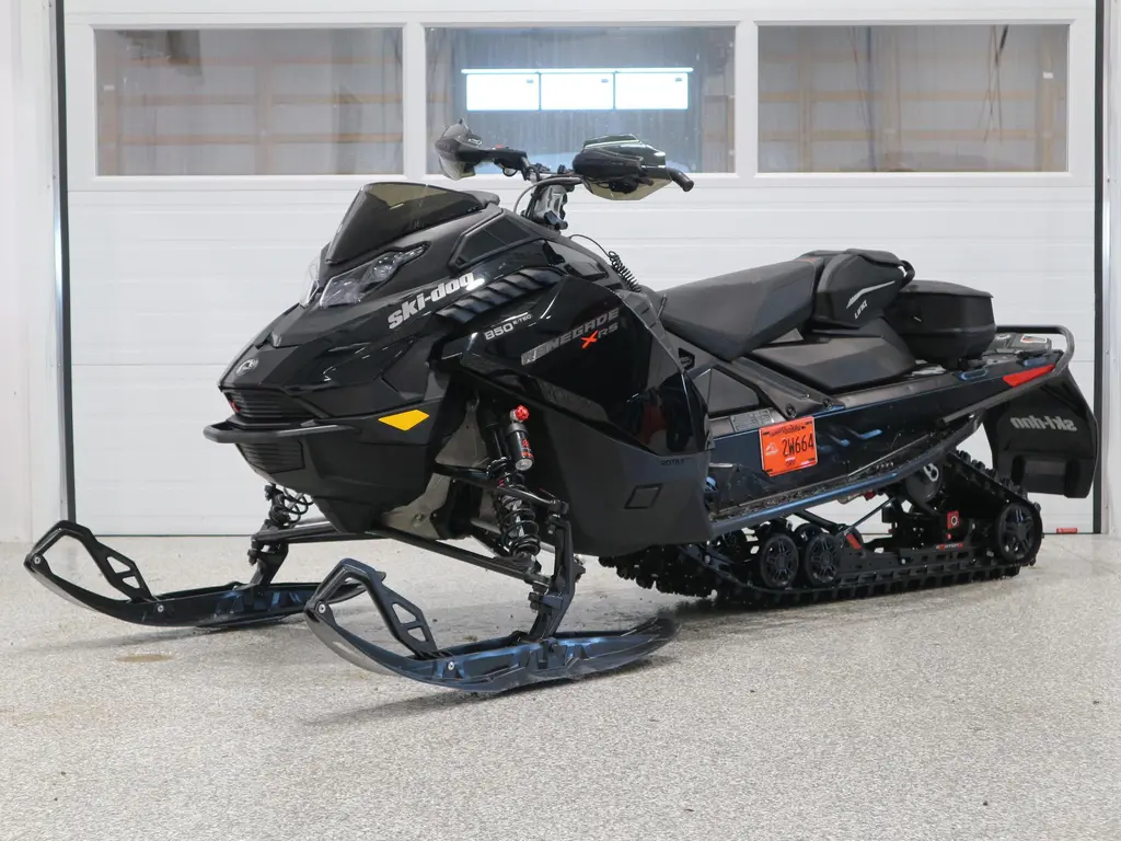 2023 Ski-Doo Renegade® X-RS 850 E-TEC® - Black
