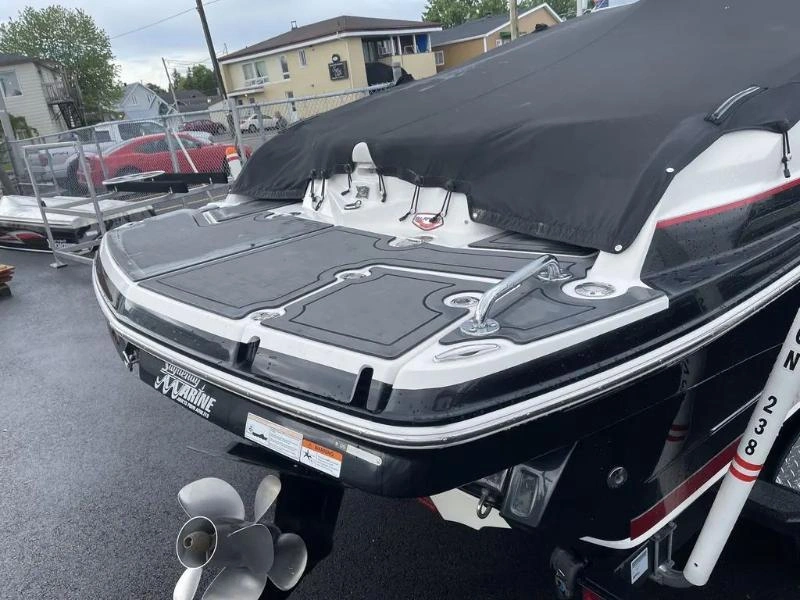 Larson Lxi 238io Merc 350 Mpi B3 300hp 2013 alt