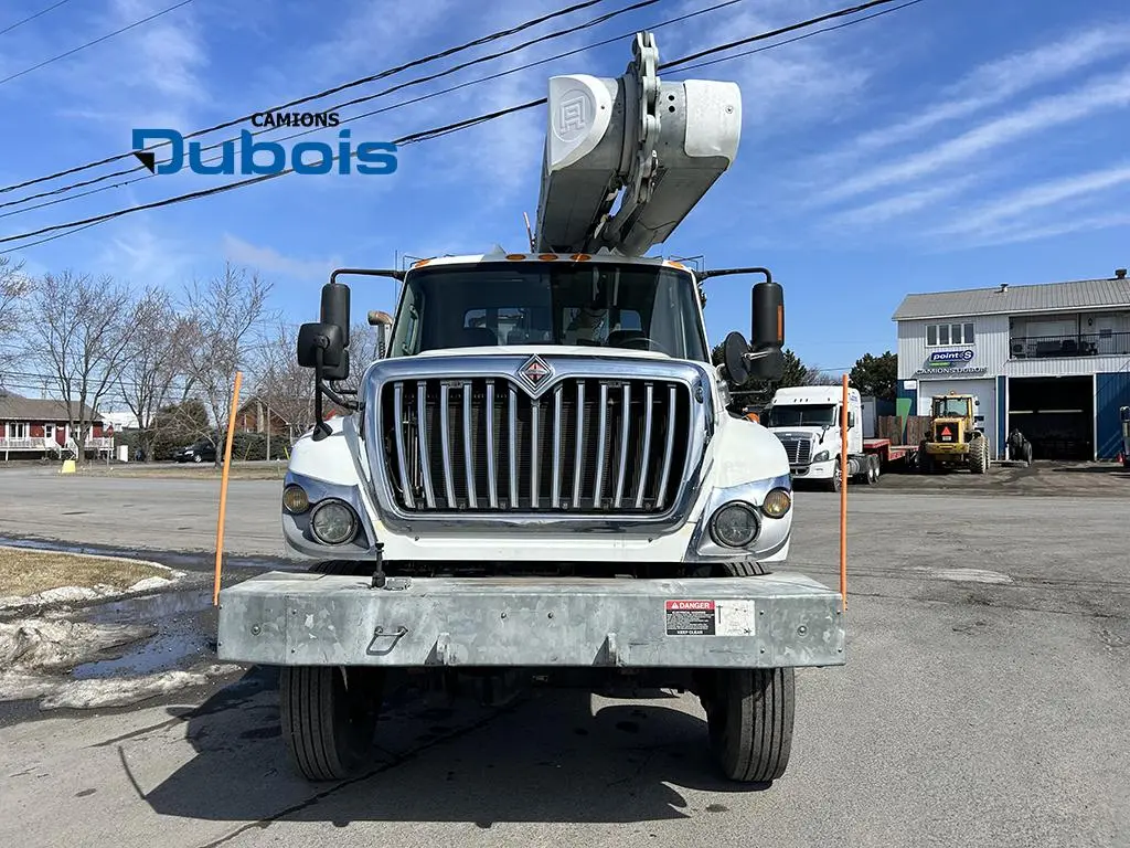 International 7400 2011