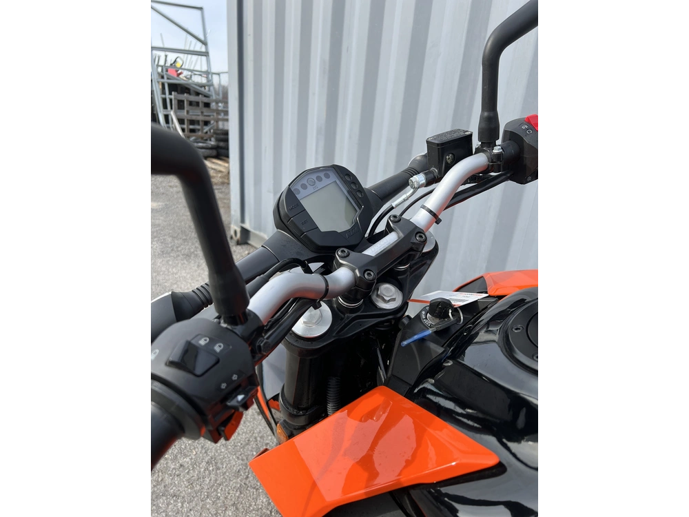 Ktm Duke 200 Abs 2020 alt