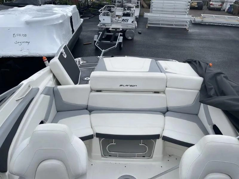 Larson Lxi 238io Merc 350 Mpi B3 300hp 2013 alt