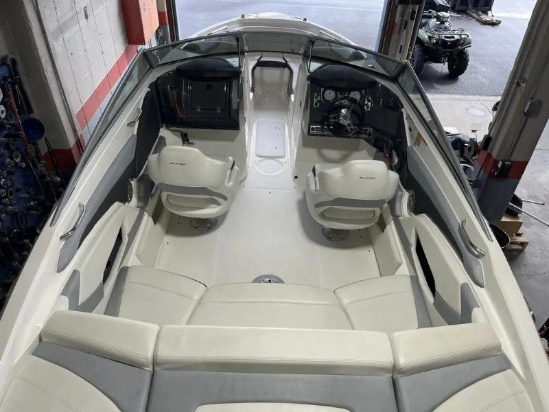 Larson Lxi 238io Merc 350 Mpi B3 300hp 2013 alt