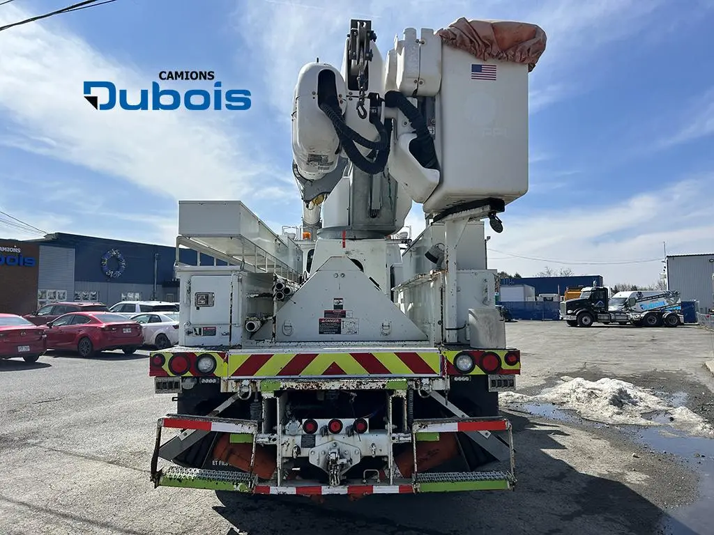 International 7400 2011