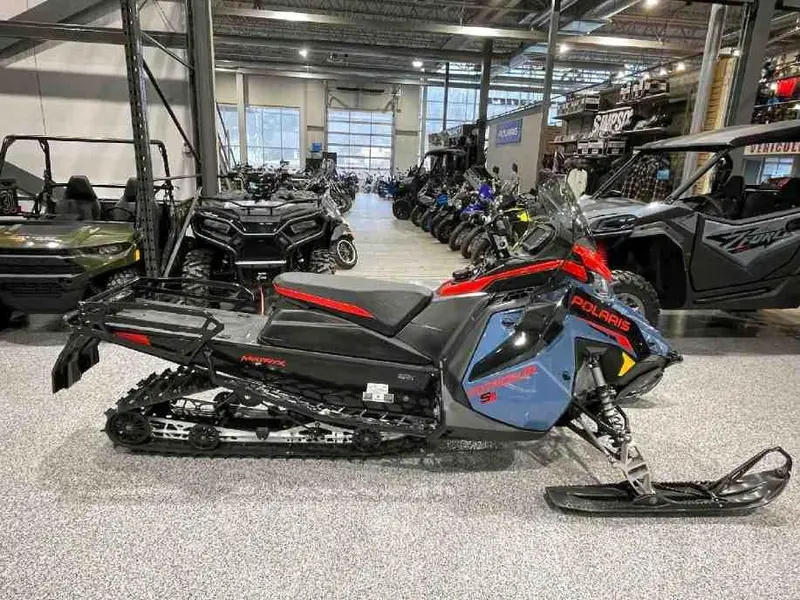 2024 Polaris PROSTAR S4 VOYAGEUR 146