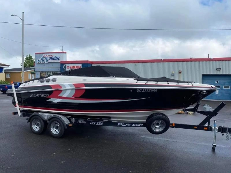 Larson Lxi 238io Merc 350 Mpi B3 300hp 2013 alt