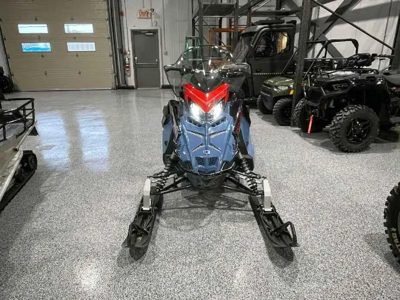 2024 Polaris PROSTAR S4 VOYAGEUR 146