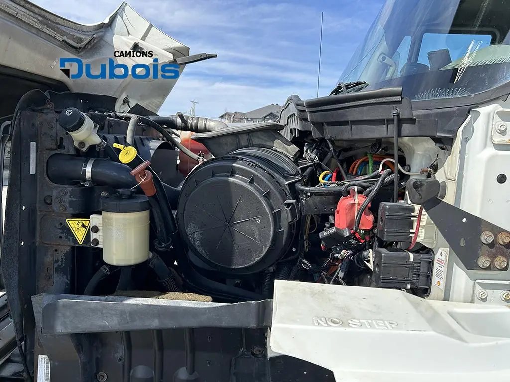 International 7400 2011