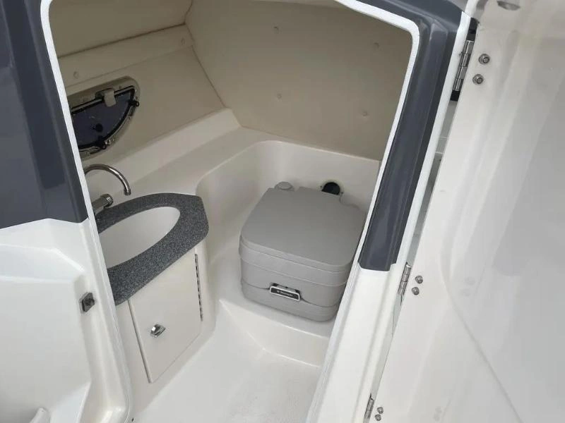 Larson Lxi 238io Merc 350 Mpi B3 300hp 2013 alt