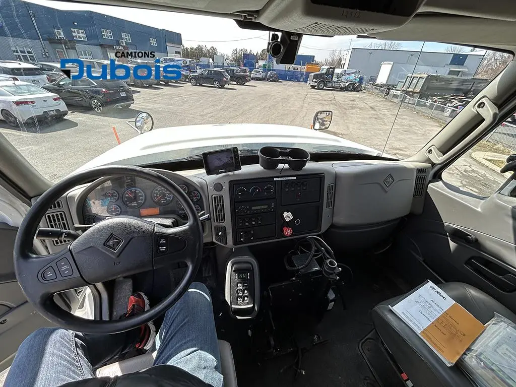 International 7400 2011