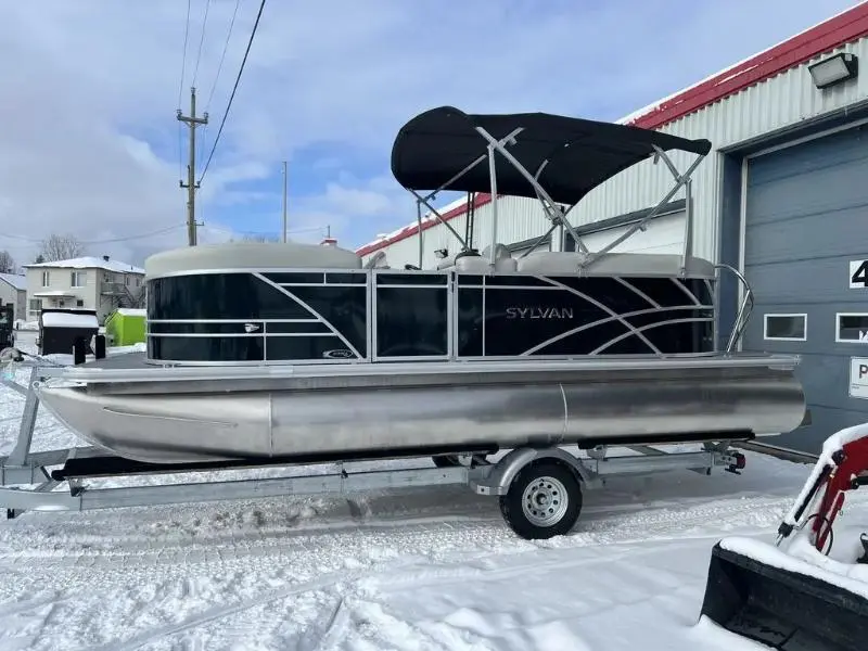 2024 Sylvan MIRAGE 820 LZ W/CH ROOM