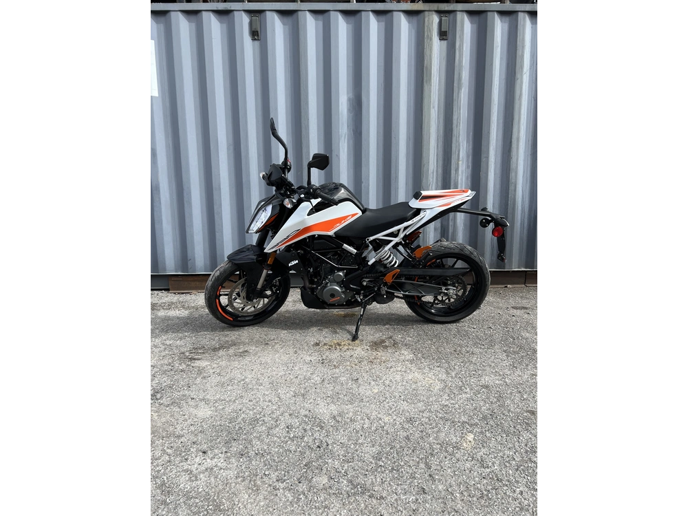 Ktm Duke 390 2021 alt