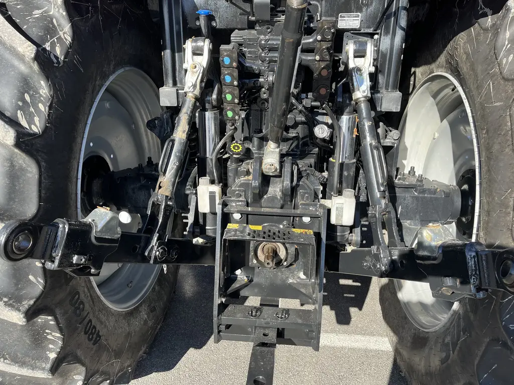 2022 Case IH Maxxum 115 A8