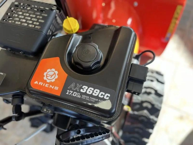 Ariens Platinum 28 Sho Rapidtrak 2023 alt