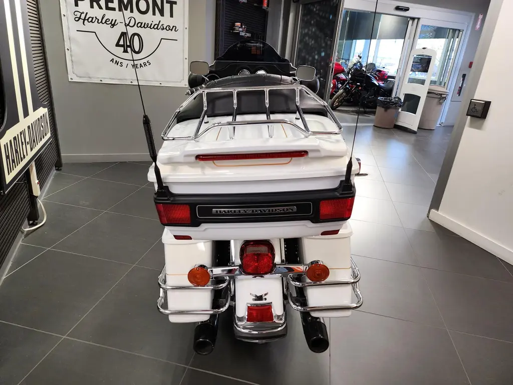 Harley-Davidson FLHTCU Ultra ClassicFLHTCU 2008