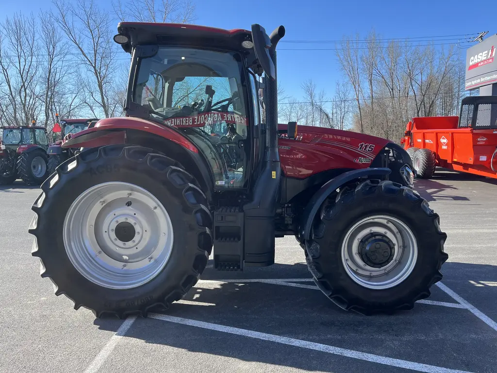 2022 Case IH Maxxum 115 A8