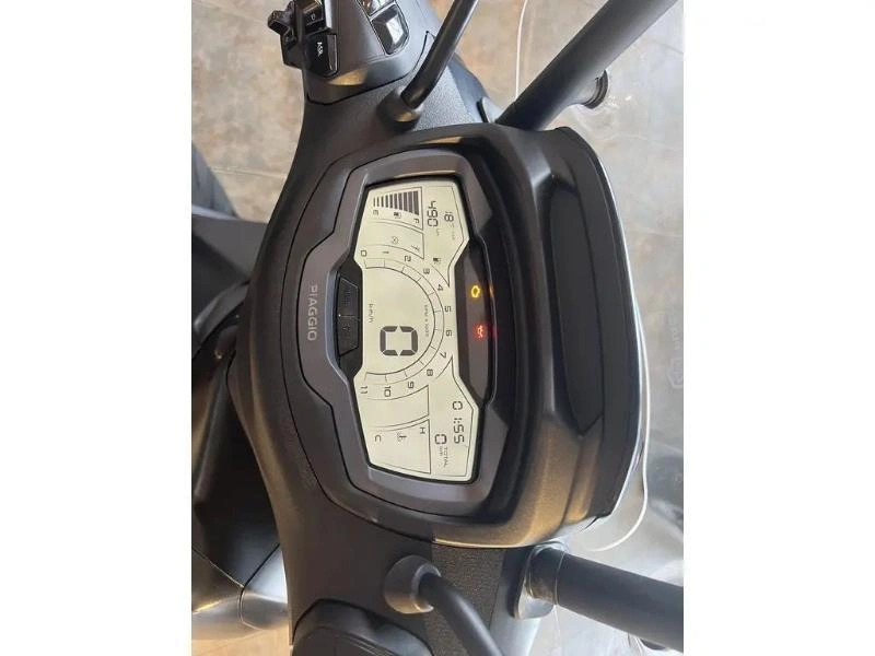Piaggio Bv400 Hpe 2023 alt