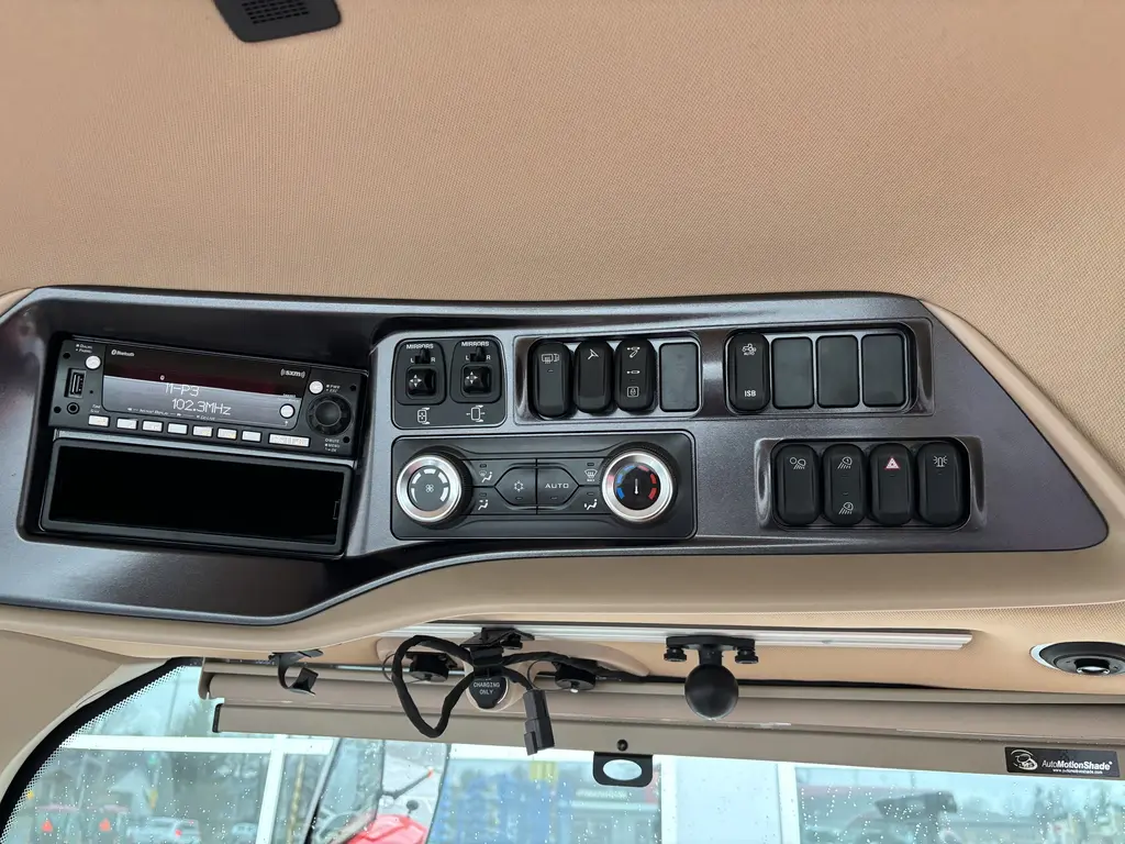 2023 Case IH Magnum 280 CVX