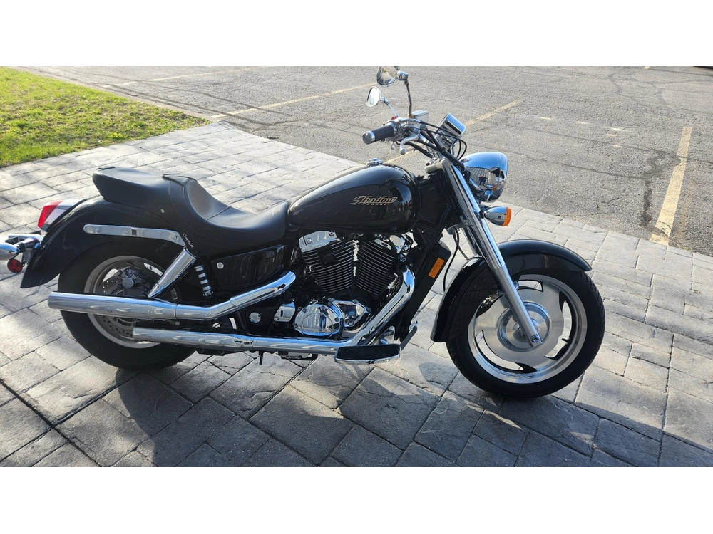 2005 Honda Shadow Sabre 1100 alt