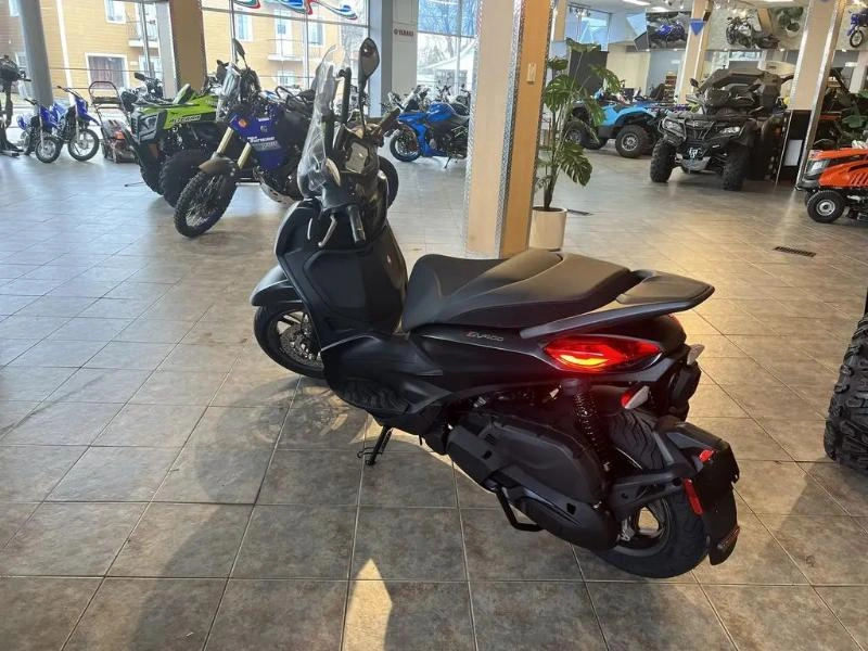 Piaggio Bv400 Hpe 2023 alt