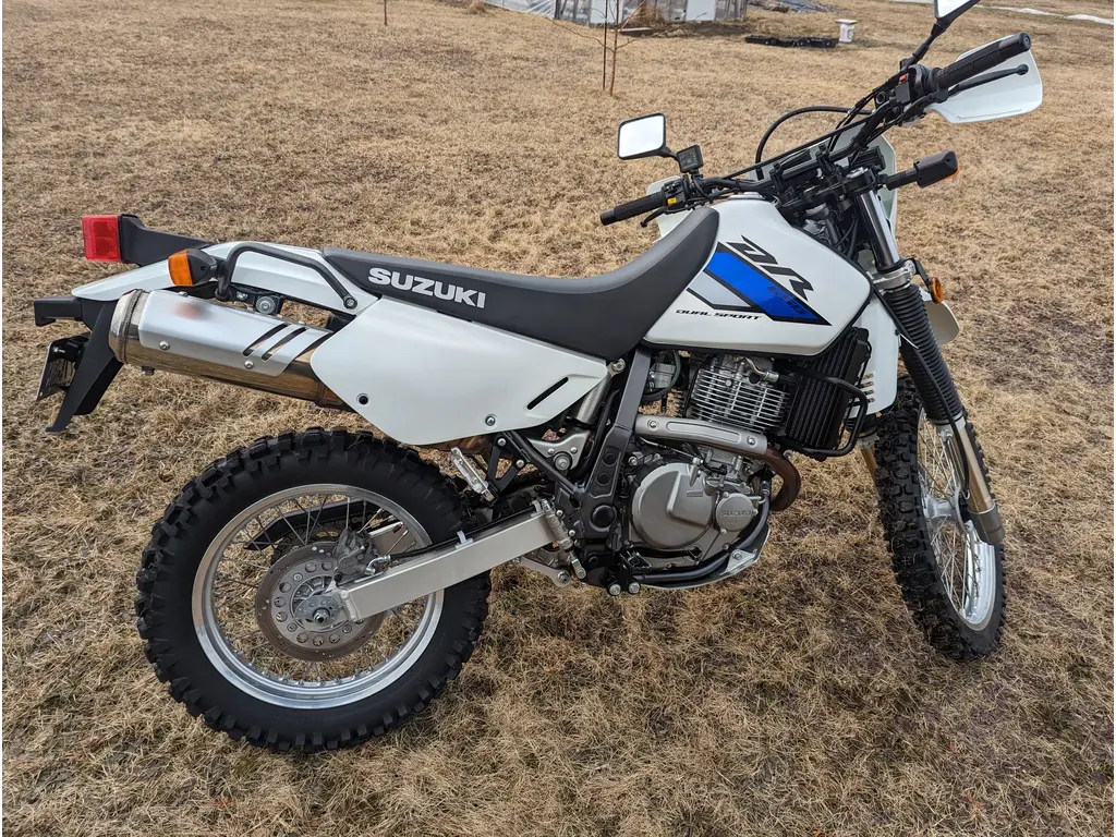 Suzuki dr650 2022