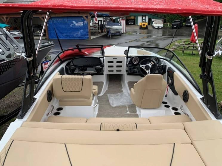 2022 Glastron Gx 195 W/mercruiser 4.5l Mpi alt