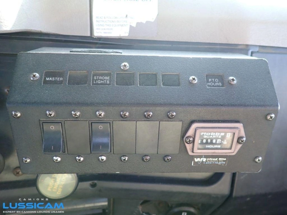 International 4900 2002