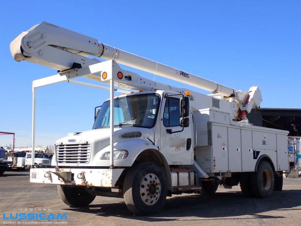 Freightliner M2106 2013