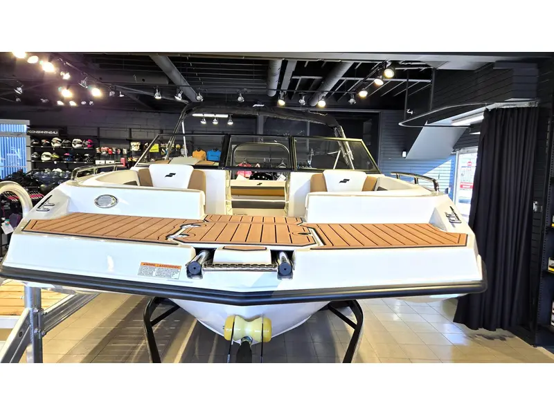 2024 Starcraft SVX 190 OB